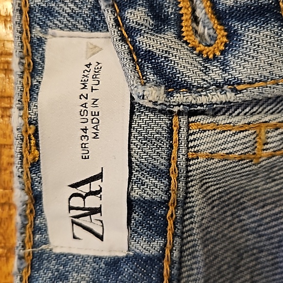 Zara jeans - Picture 2 of 2